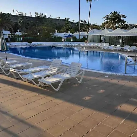 Luxury 2 Bedroom With Private Pool Vakantiehuis *