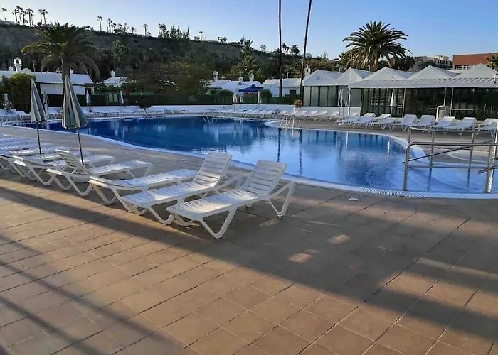 Luxury 2 Bedroom With Private Pool Vakantiehuis *