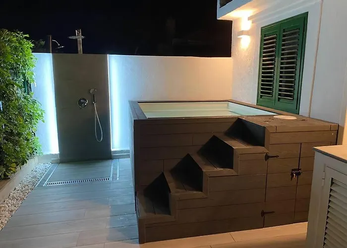 Luxury 2 Bedroom With Private Pool